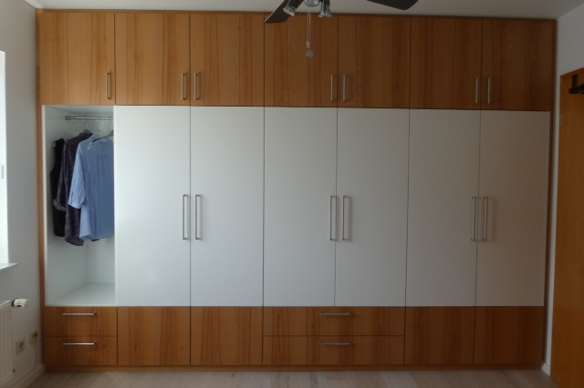 holzwerk - Einbauschränke